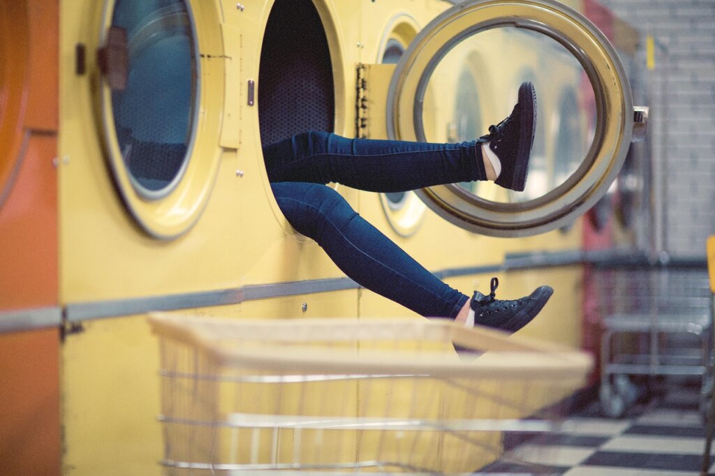 laundry detergent overuse in washing machine